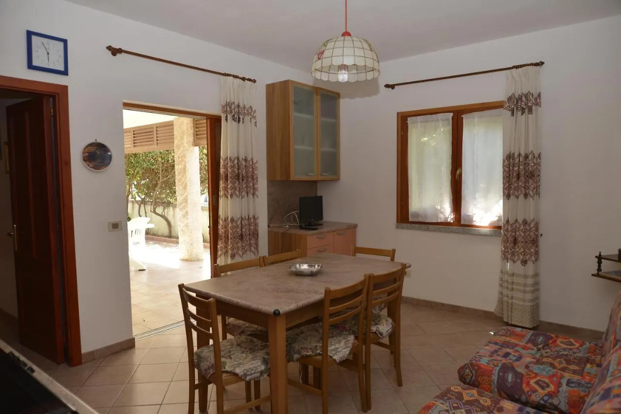 Residence Della Torre Isola Rossa Italien
